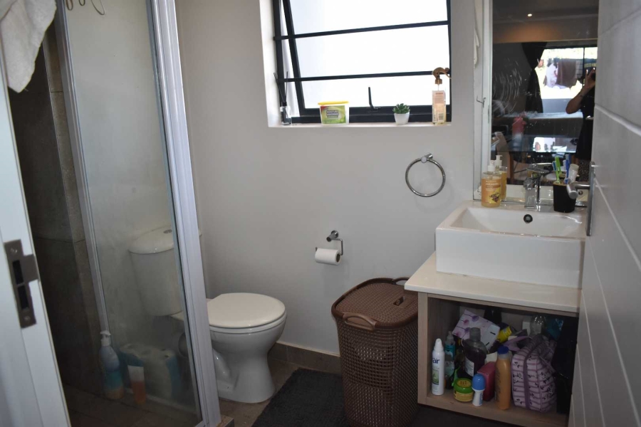 1 Bedroom Property for Sale in Nahoon Valley Park Eastern Cape